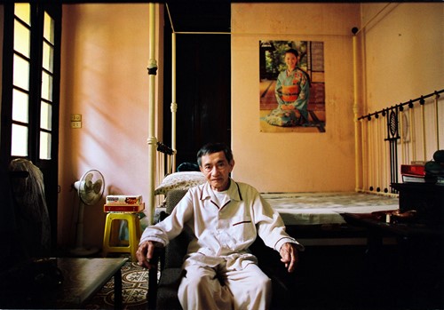 Inside Hanoi _ 16